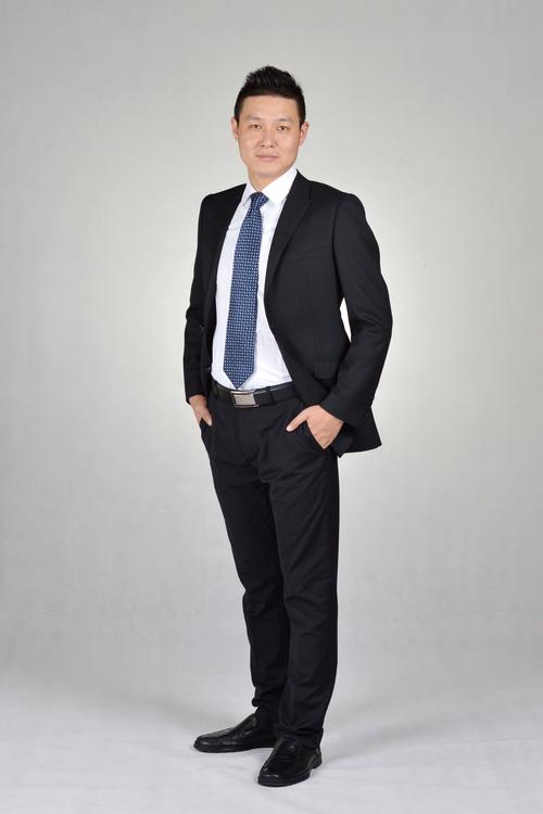 罗琨 视觉与舞美负责人